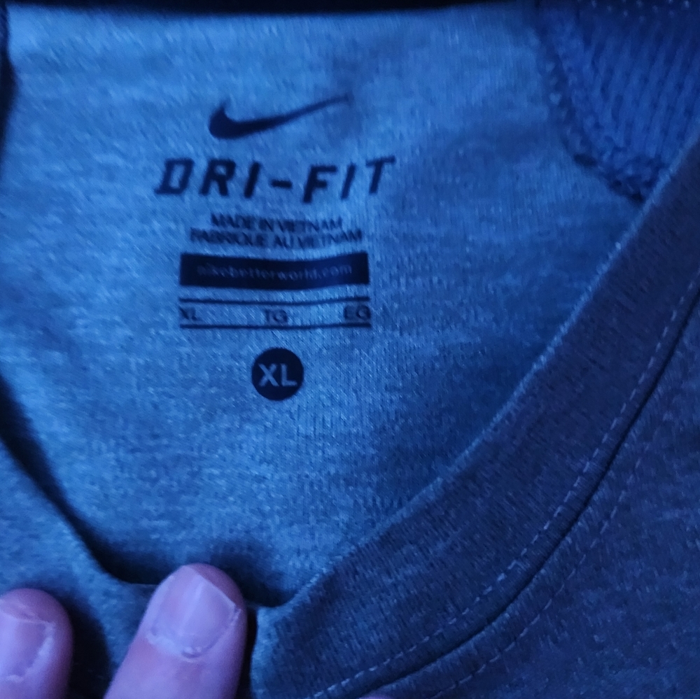 Nike boys muscle shirt